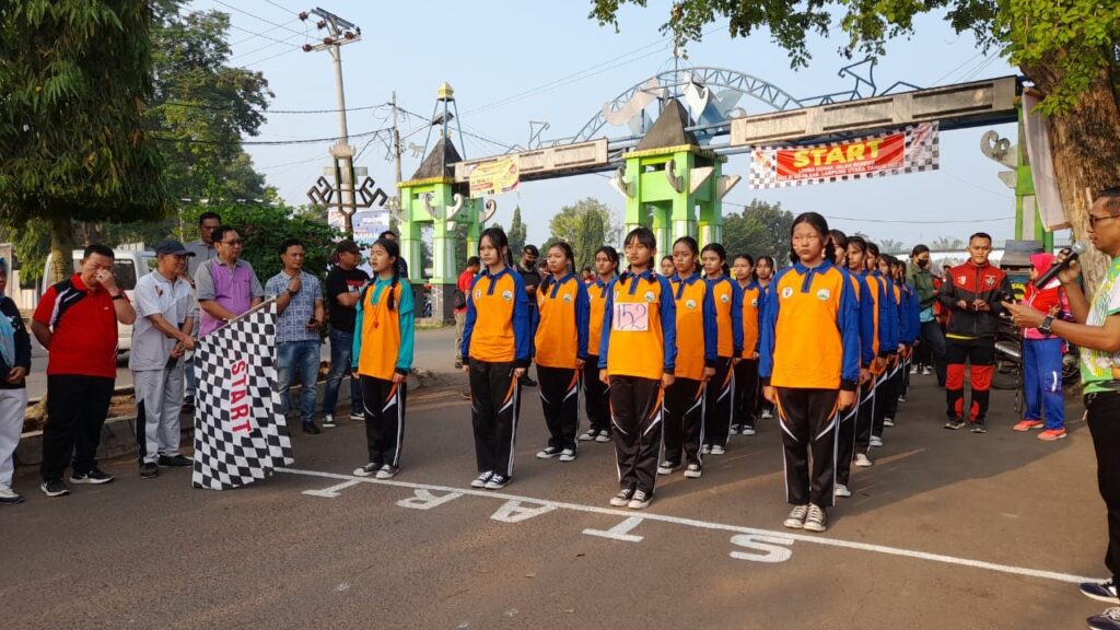 Perwakilan Dari SMP Xaverius Kotabumi Mengikuti “LOMBA GERAK JALAN” Tingkat Kabupaten Lampung Utara Dalam Rangka HUT RI KE – 78